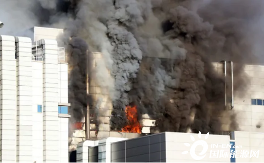 三连烧！韩国清州汽车电池厂爆炸起火！