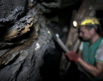 波兰停止<em>进口俄罗斯煤炭</em> 呼吁欧洲执行同类措施