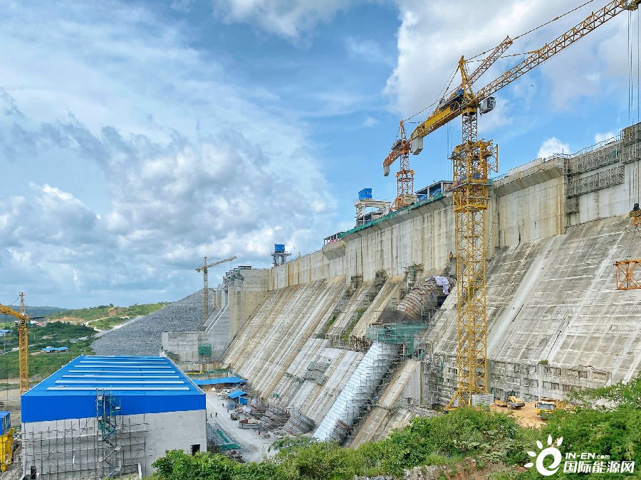 央企承建的尼日利亚最大水电站首台机组正式发电