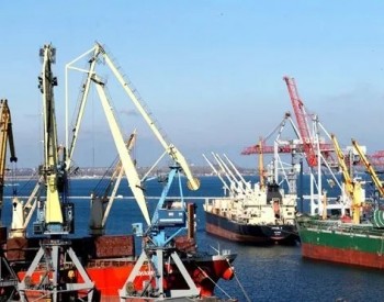 海事官员称：黑海漂浮的水雷危及谷物和<em>石油贸易</em>