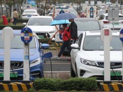 新能源车狂奔在下沉市?。好孀?、票子和桩子