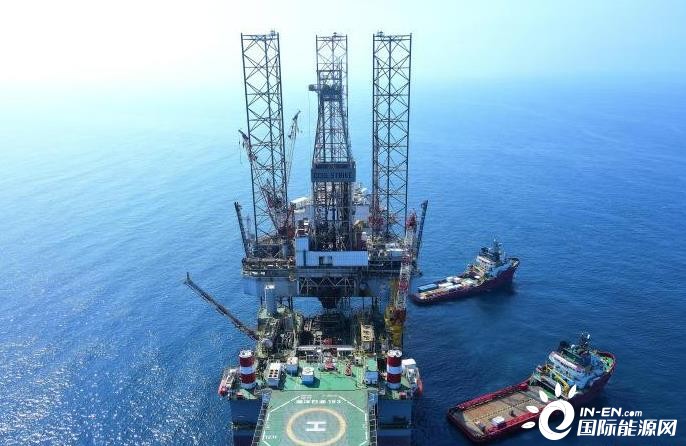 海洋边际油田开发迎突破 中国首座海上可移动自升式井口平台投产