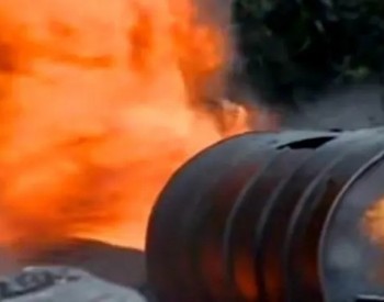 尼日利亚一<em>非法炼油</em>厂爆炸致100多人死亡