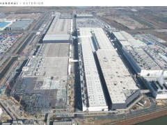 特斯拉<em>上海工厂</em>日产2600辆计划推迟到5月23日