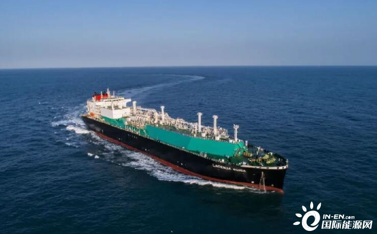 沪东中华交付我国首款首制江海联运型LNG运输船