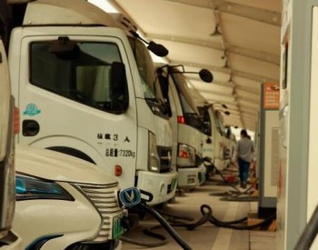 已建成约6.7万个！重庆加快新能源汽车充电桩布局