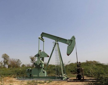 石油价格“大战”！为“争取”中国，伊朗考虑再降原油价格