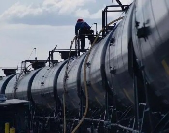 俄罗斯一法院<em>下令</em>暂时关闭哈萨克斯坦石油出口“命脉”30天