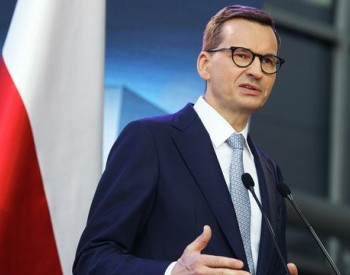 波兰总理<em>承认</em>近期将遭遇煤炭短缺问题