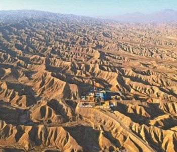 首次！塔里木油田沙漠偏远单井用上“零碳绿电”塔