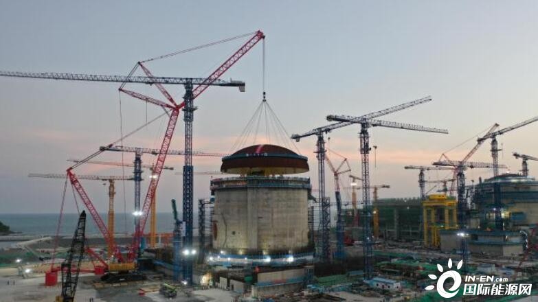 中广核广东太平岭核电2号机组完成穹顶吊装