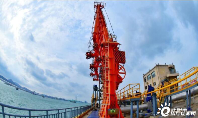 大连港长兴岛10万吨级原油码头正式对外开放启用