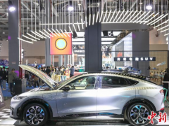 中国新能源汽车市场竞争日趋激烈 新车型加快推出