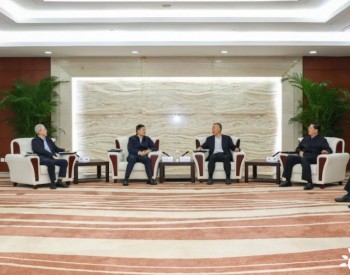东方电气集团与中国<em>三峡集团</em>座谈！深化能源基础设施建设合作