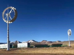 解决高海拔牧民用电问题 西藏申扎县“风光储微电
