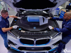 <em>宝马</em>iX5 Hydrogen氢燃料电池SUV开始生产，明年上路测试