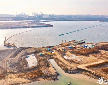 天津LNG二期项目海河定向钻穿越一次回拖成功