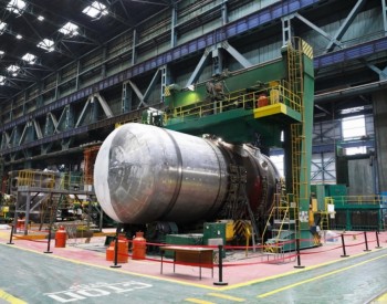 核技术应用，徐大堡3号RPV开始焊接