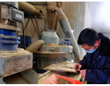 黑龙江江川农场：废弃稻壳和秸秆再“生金”