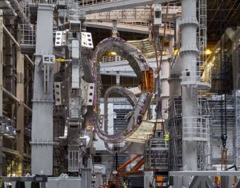 核聚变 | ITER将<em>更换</em>隔热板上 23 公里的冷却管