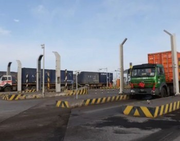 日通关7万吨！<em>策克</em>口岸恢复蒙古国煤炭跨境运输
