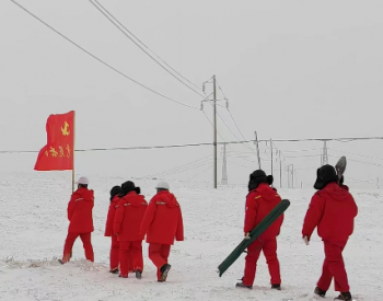 长庆油田迎战冰雪保障原油主产安全供电