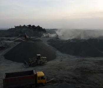 习近平对内蒙古<em>阿拉善</em>左旗一露天煤矿坍塌事故作出重要指示
