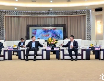 <em>明阳集团</em>与中国能建国际集团就海外新能源战略合作举行会谈