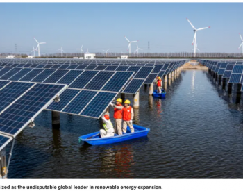 中国式能源转型：可再生能源的大跃进+<em>强势</em>煤电