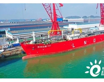 海油发展采油公司<em>LNG船舶加注</em>过驳关键技术应用取得新进展