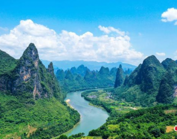 <em>广西桂林</em>打造“绿色电网” 为漓江低碳旅游提质升级