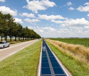 荷兰始建500米长的太阳能自行车道