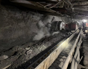 全球首创！看中国煤科上海研究院采矿机如何在<em>铝土矿</em>挖呀挖呀挖~
