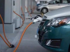 <em>购置税</em>继续减免，新能源汽车再“充电”