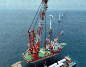 永福股份平潭外海<em>EPC项目</em>13MW海上风电机组顺利完成吊装
