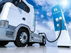 上半年<em>换电重卡</em>踩“急刹”，氢燃料电池车放量，氢能将在新能源商用车中崛起？
