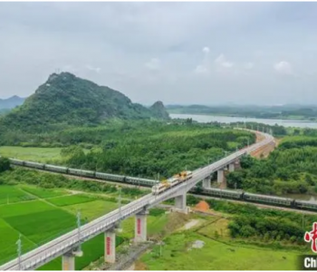 中国最大在建<em>火电项目</em>的铁路专用线顺利试通车