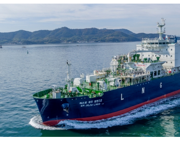 突破！这艘<em>LNG运输</em>加注两用船首获全球最大船旗国自主航行许可