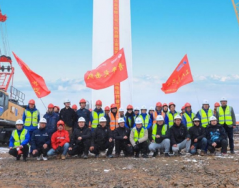 世界最高风场！<em>三一</em>重能西藏措美风电项目首台机组吊装