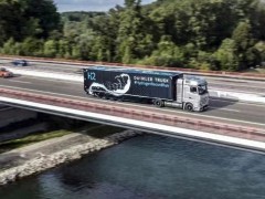 梅赛德斯-奔驰GenH2卡车实现一次加氢行驶1047公里