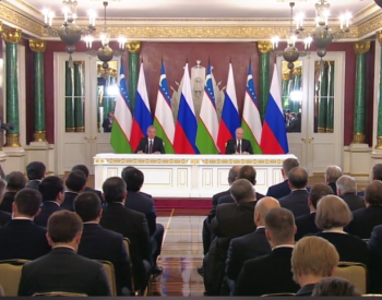 俄罗斯与乌兹别克斯坦签署扩大<em>石油供应</em>合作和通过铁路运输石油产品的协议