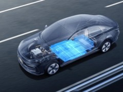 不怕新能源汽车突发自燃了：中国新技术可预警锂电