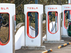 希慎兴业与Tesla设立港岛区最大型充电枢纽，引进