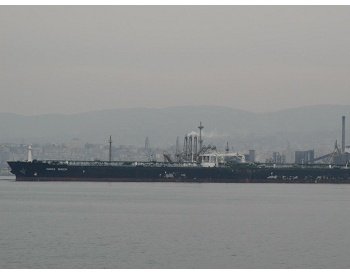 啥<em>信号</em>？一周3艘超10万载重吨油轮相继进入拆船市场
