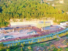 四川巴中首个大型新能源汽车充电站，力争2024年5