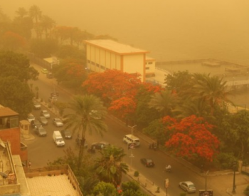 联合国：每年20亿吨沙尘进入大气 中亚<em>地区</em>沙尘暴频次激增