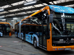 梅赛德斯-奔驰交付首批量产的eCitaro G燃料电池公交车