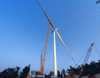 江西大唐乌梅山二期50MW风电项目首台风机顺利吊装