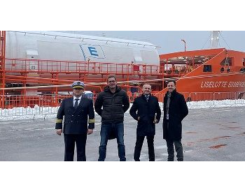 E&S Tankers首艘LNG动力不锈钢化学品船命名