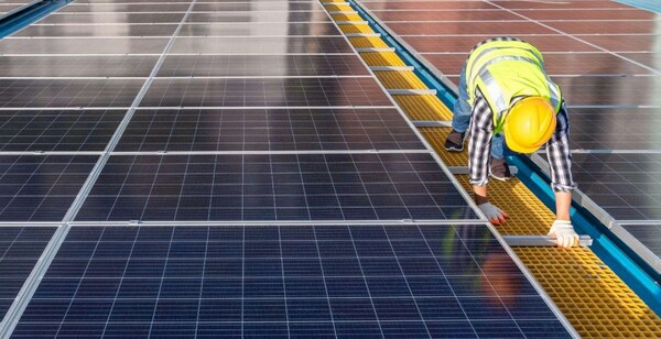 (配图说明:马石油稳步推进2050年净零碳排放目标) (配图说明:马石油稳步推进2050年净零碳排放目标)